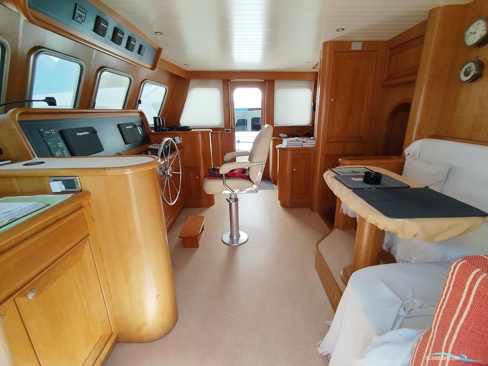 Alm Trawler Delfino 65