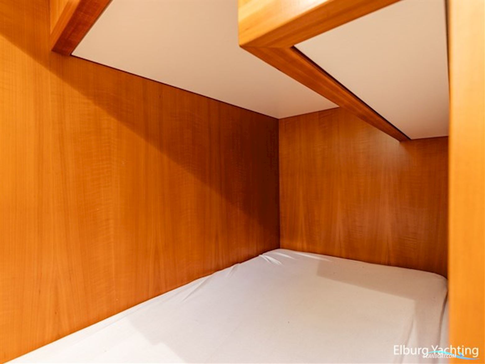 Altena  52 - Aluminium - Fast Going 