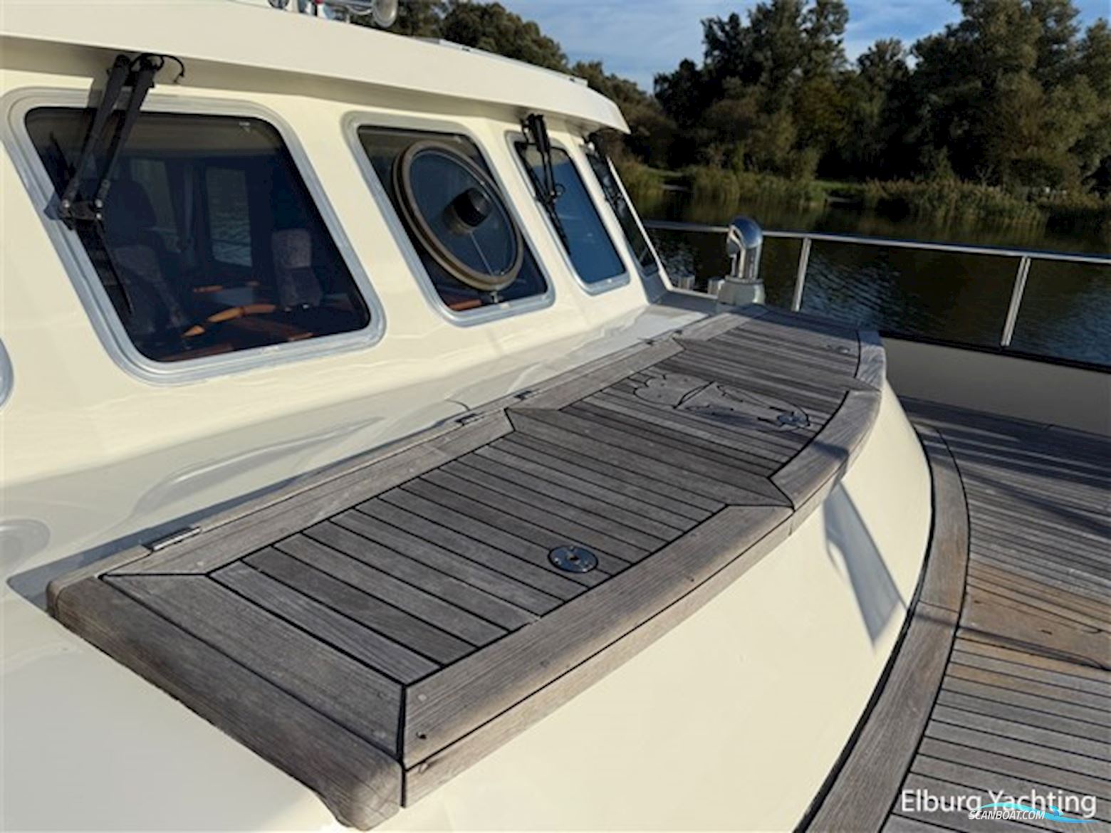 Altena 45 Blue Water Trawler - Stabilizers