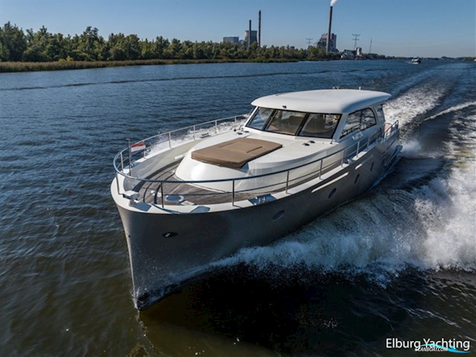 Altena 52 - Aluminium - Fast Going