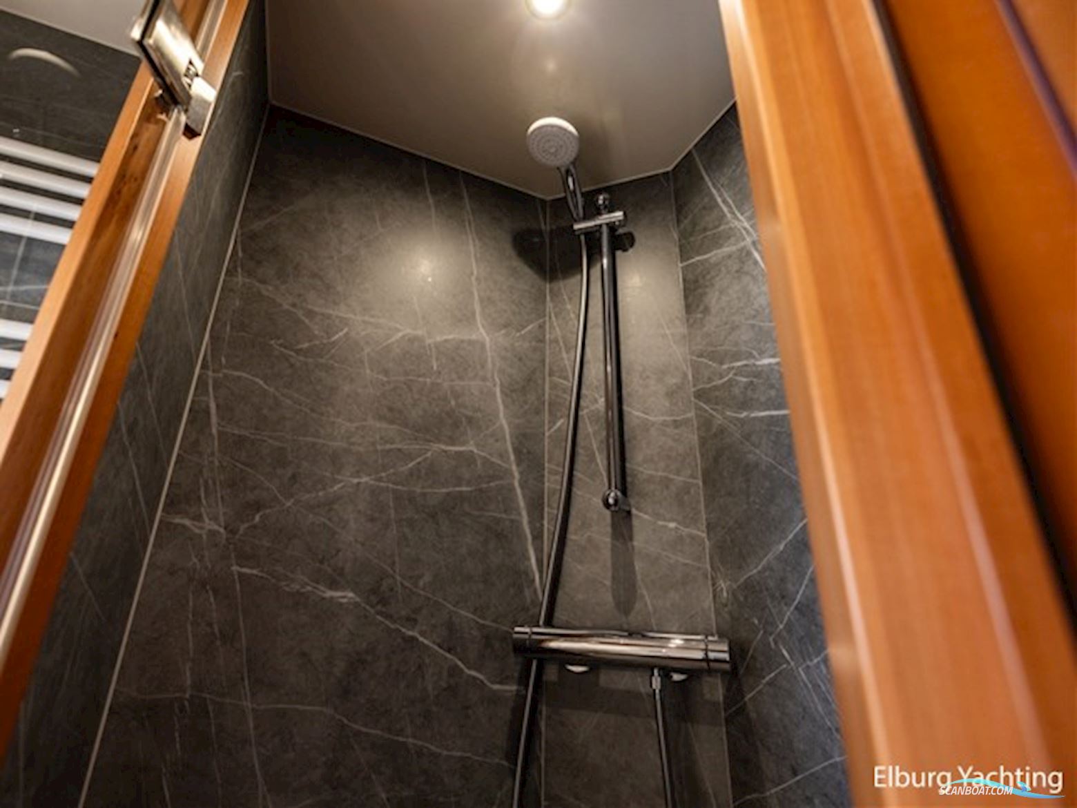 Altena 52 - Fast Going - Aluminium