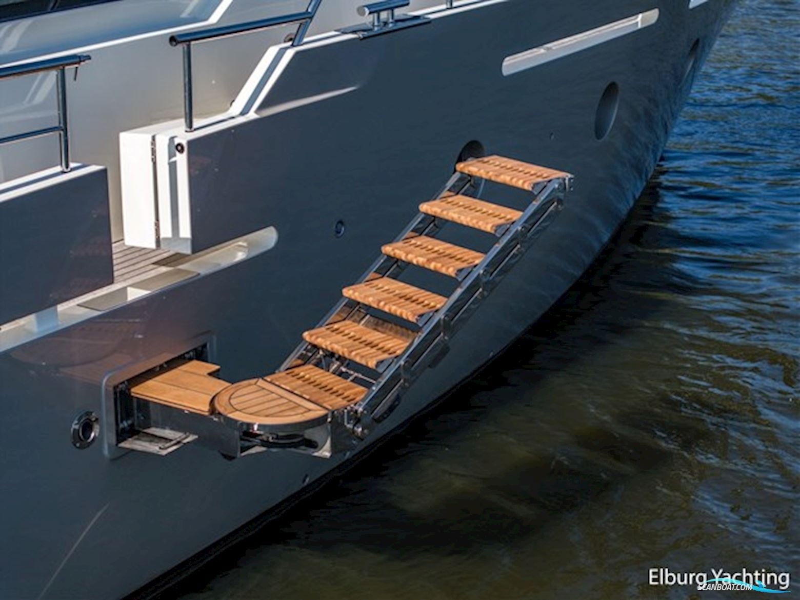 Altena 52 - Fast Going - Aluminium