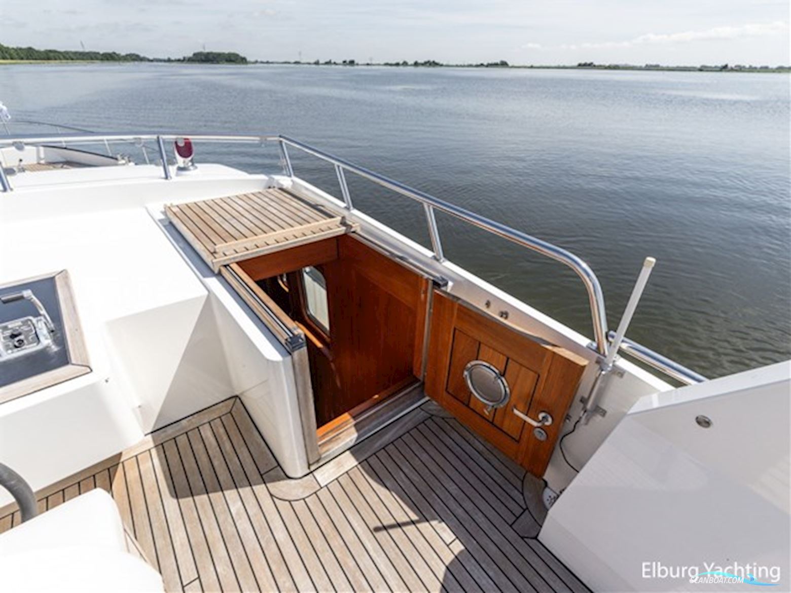 Altena 53 Custom Trawler - Stabilizers