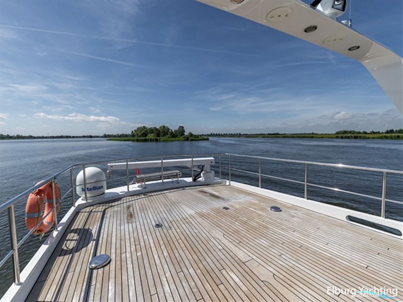 Altena 53 Custom Trawler - Stabilizers