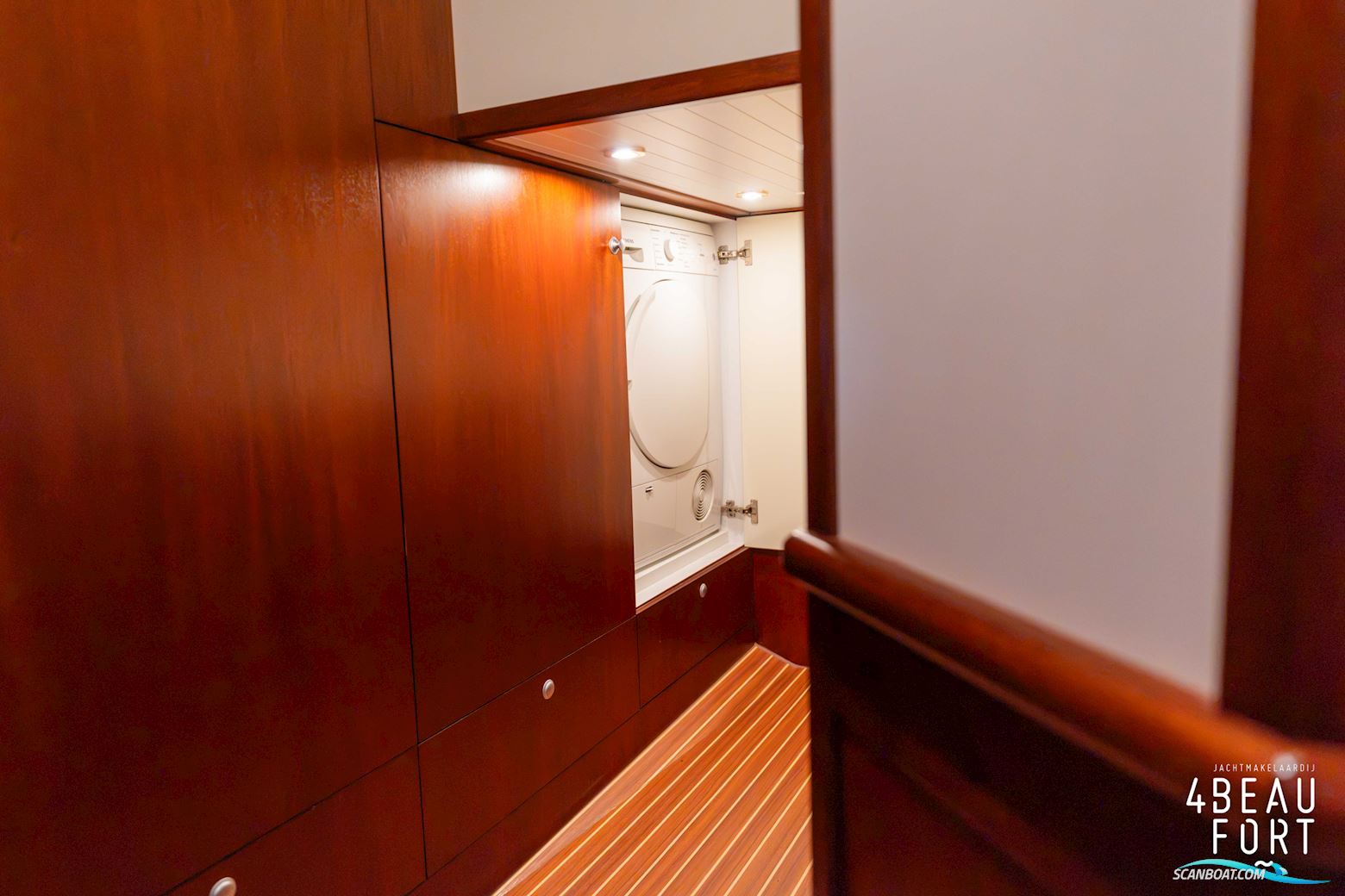 Altena 53 Custom Trawler