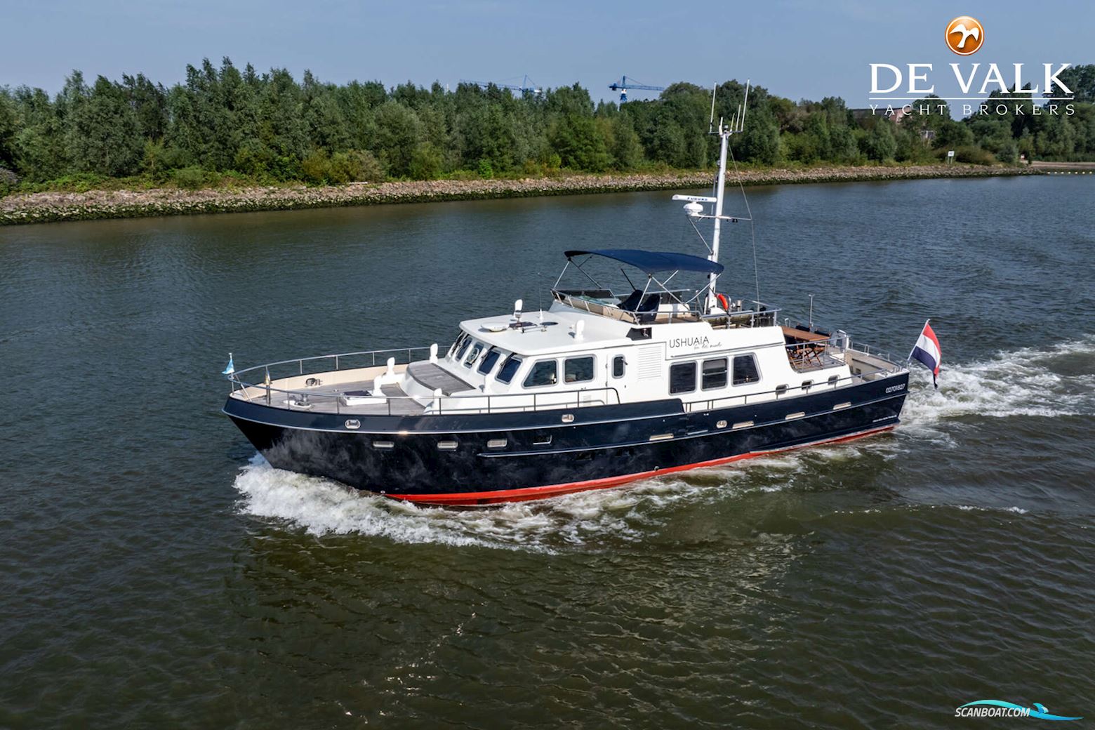 Altena Blue Water Trawler 58