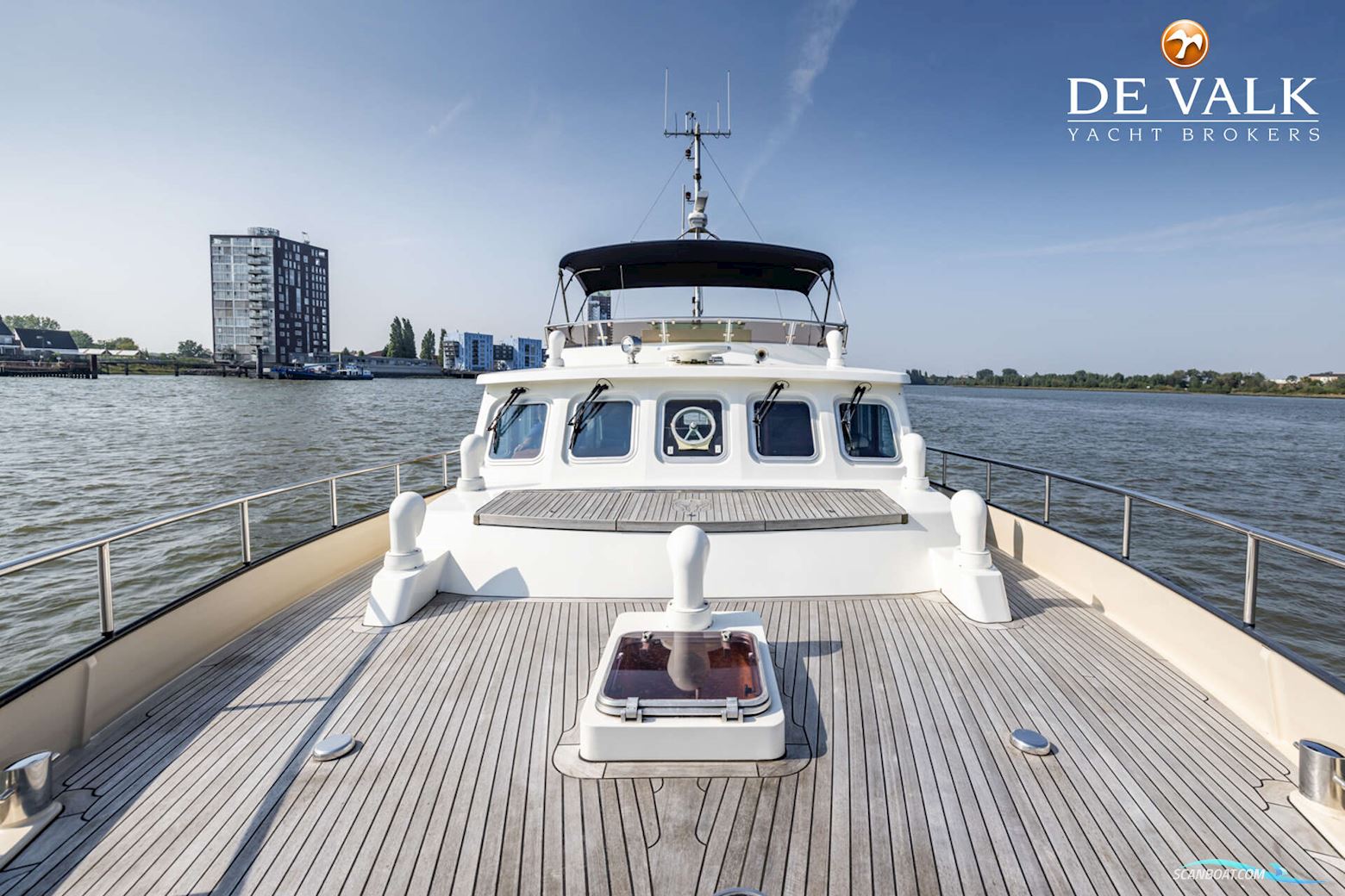 Altena Blue Water Trawler 58