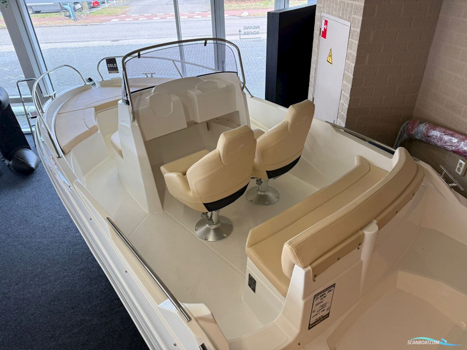 AM Yacht 520 Open