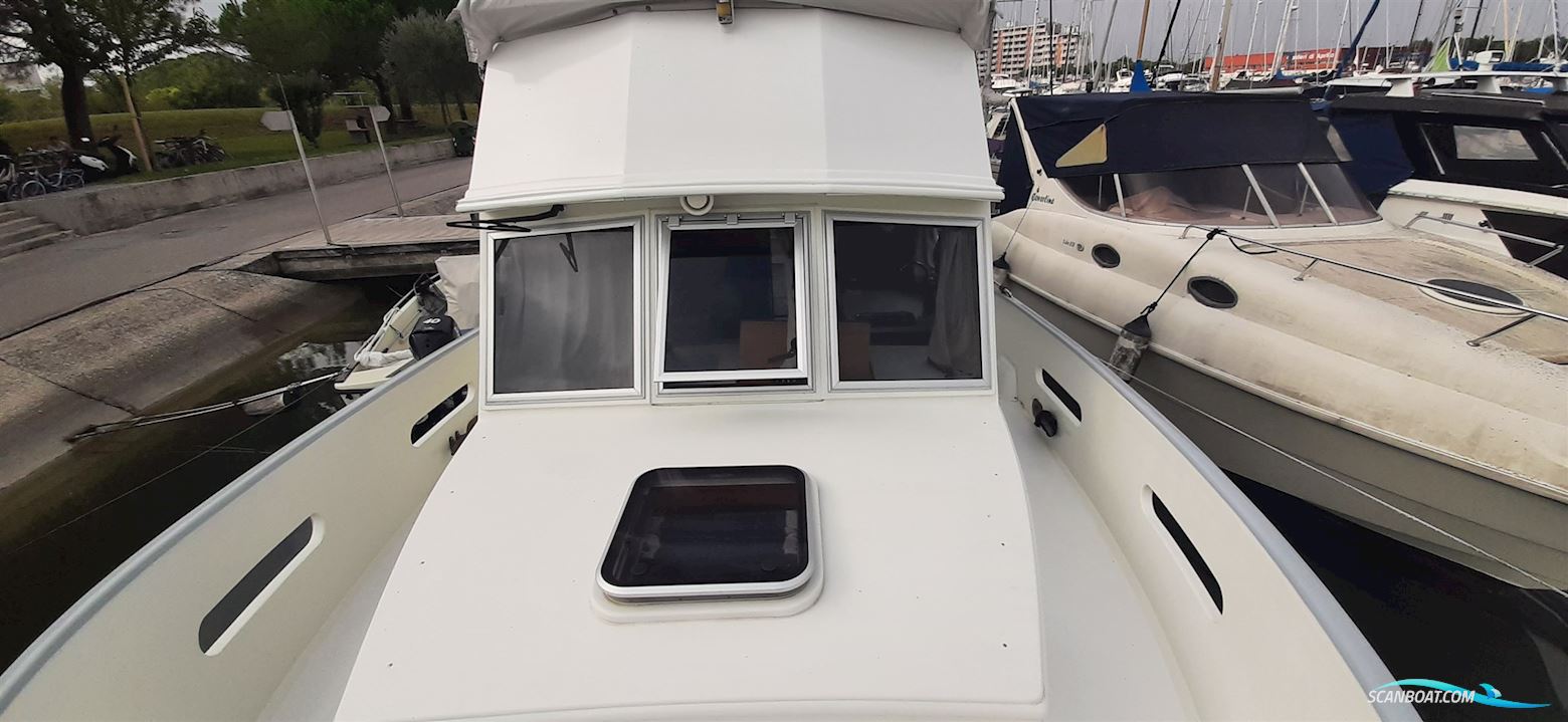 American Marine Grand Banks 32