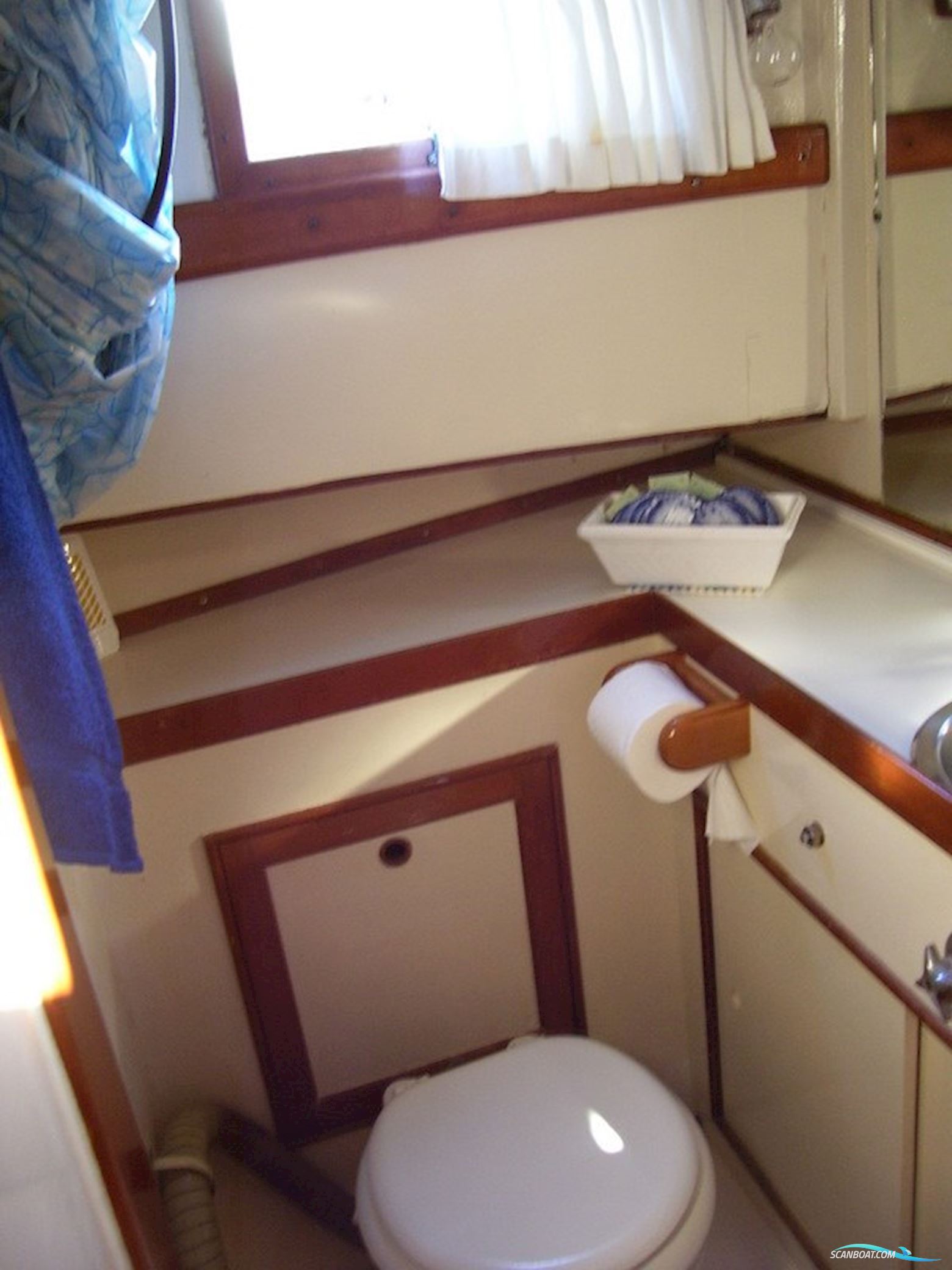 American Marine GRAND BANKS 32