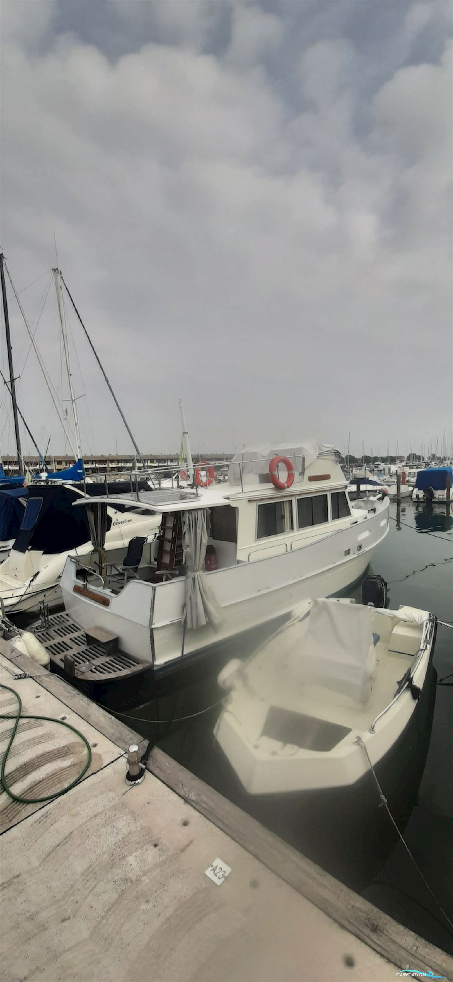 American Marine Grand Banks 32