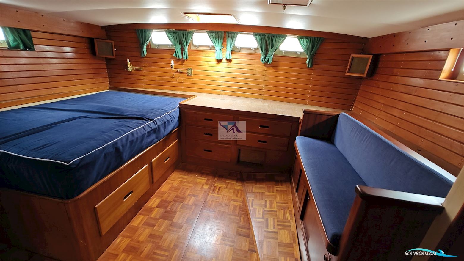 American Marine GRAND BANKS 48 MY