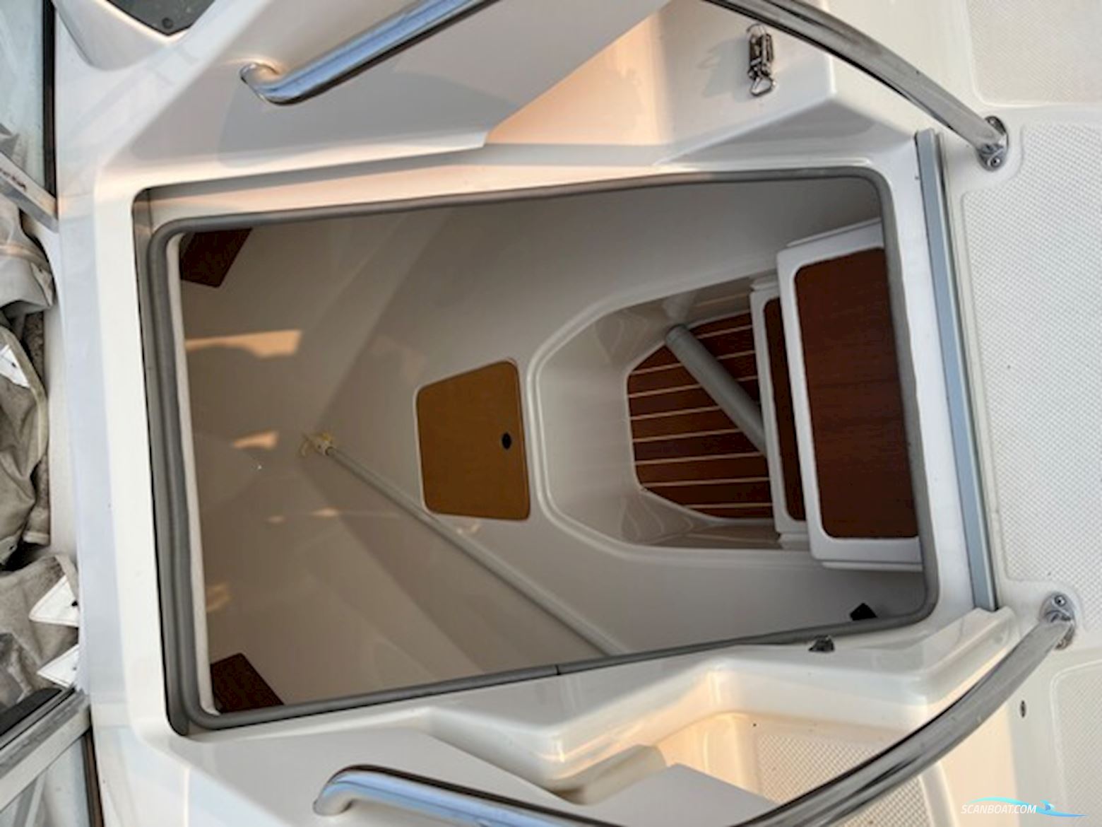 AMT 200 DC med 135 hk Honda-EFI 4 takt og 1800 kg Brenderup bådtrailer - Anvisningssalg