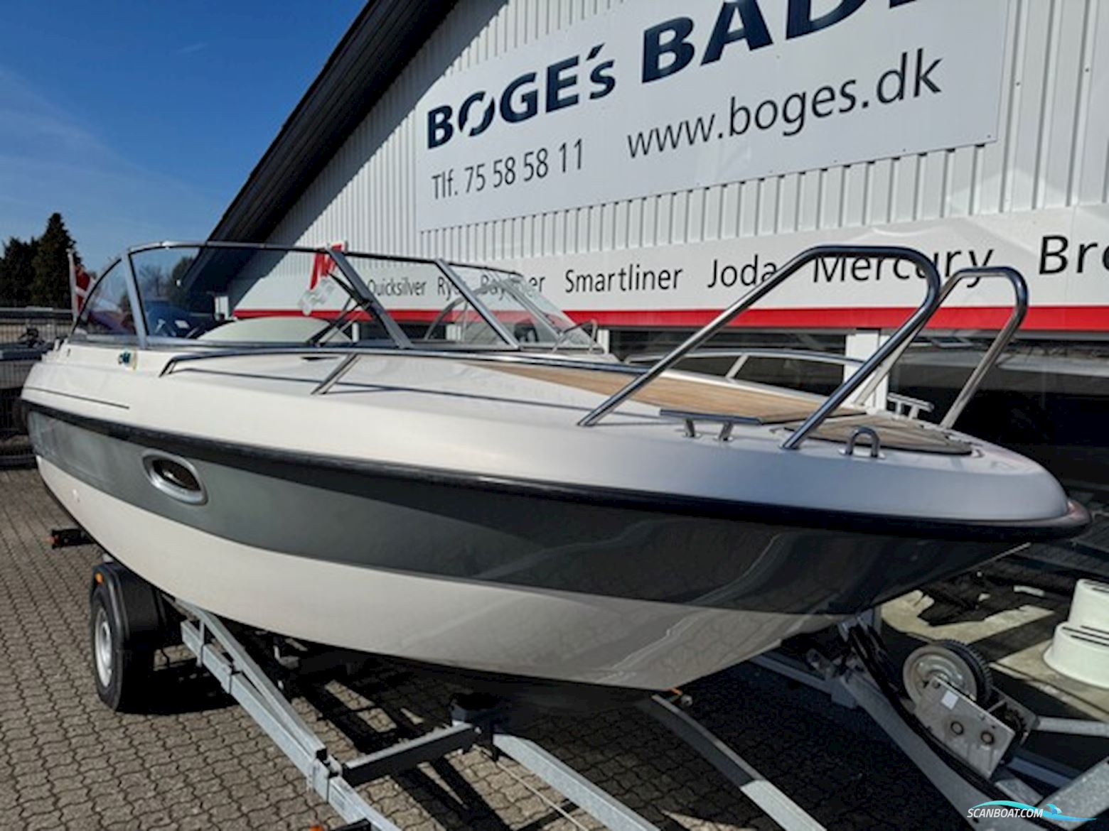 Amt 200 DC Med 150 HK Suzuki-Efi 4 Takt - Udstyr