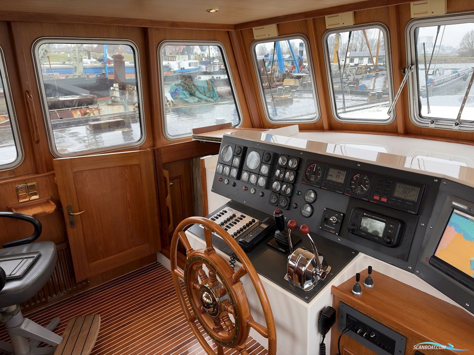 Anker Trawler 1700