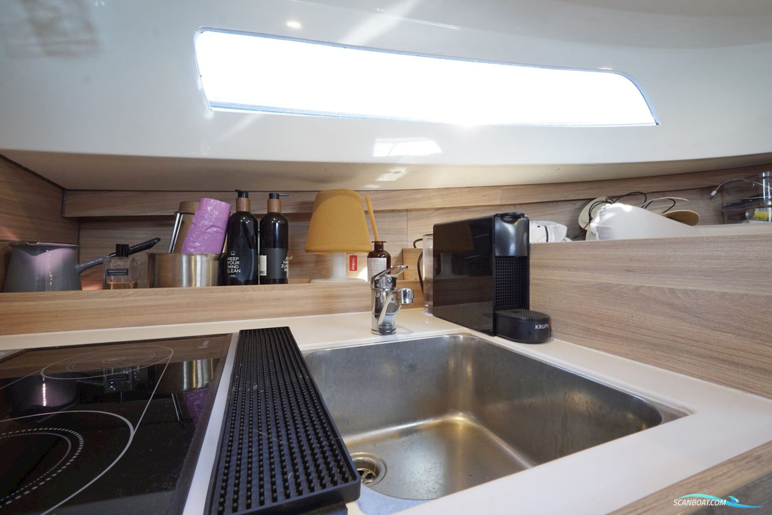 Antaris Seventy7 Cabin