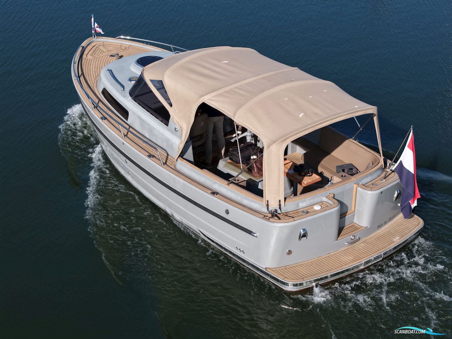 Antaris Seventy7 Cabin