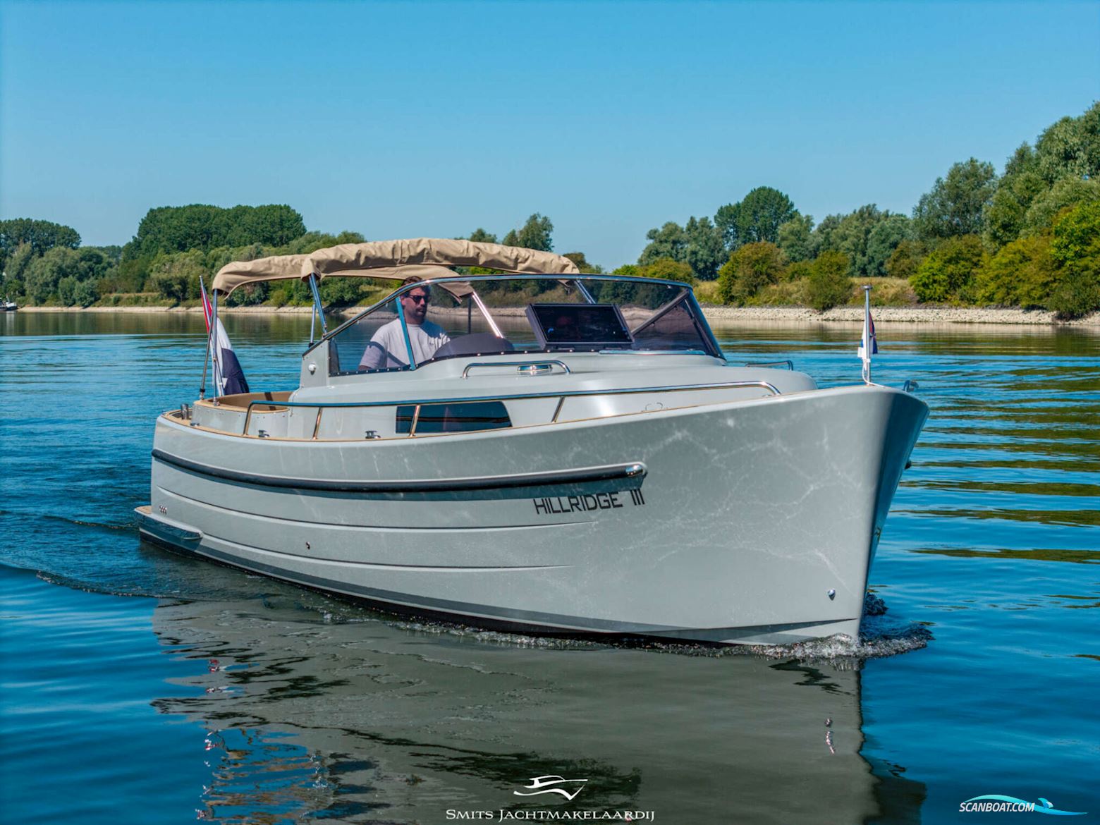 Antaris Seventy7 Cabin