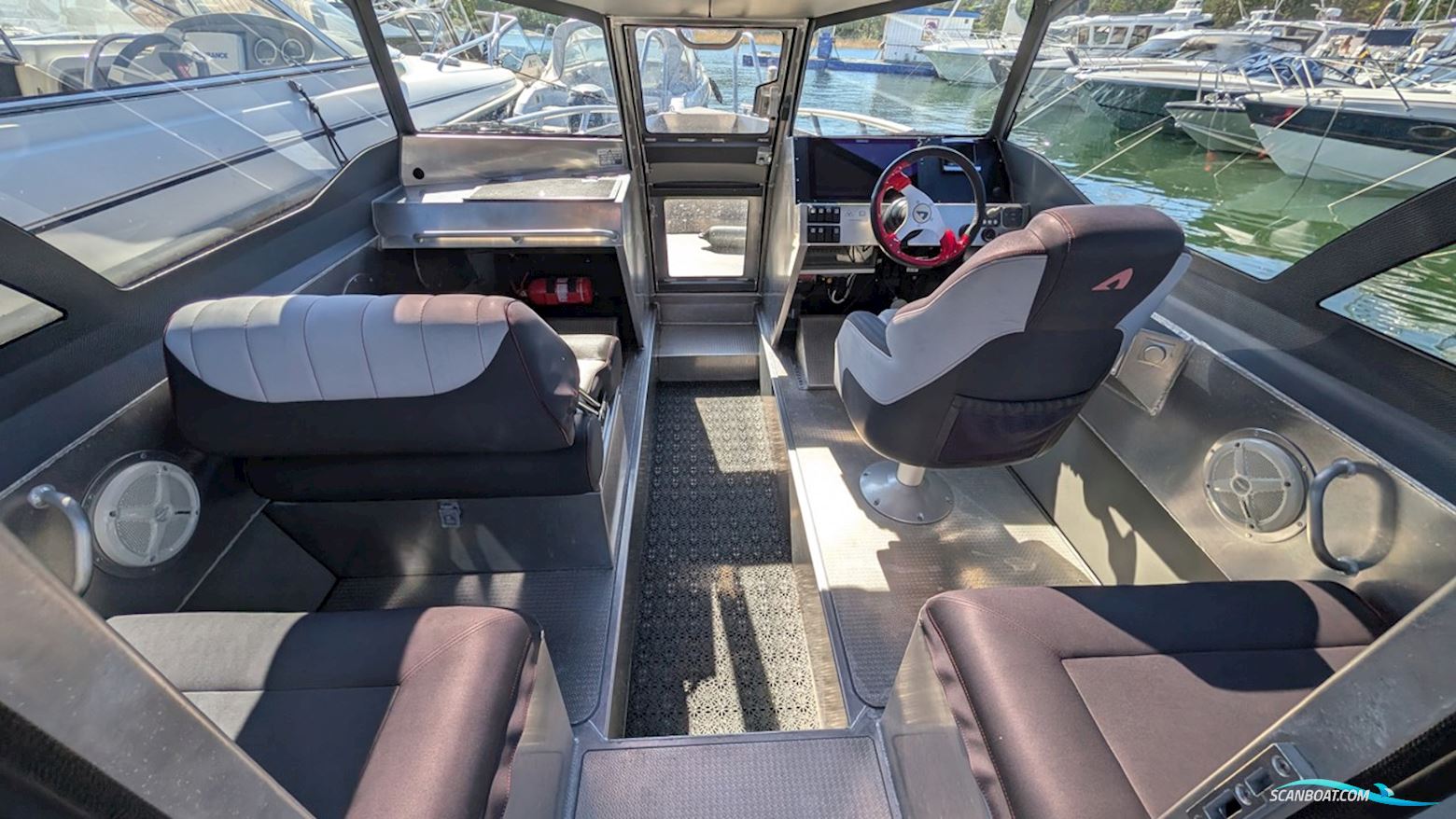 ANYTEC 747 CAB