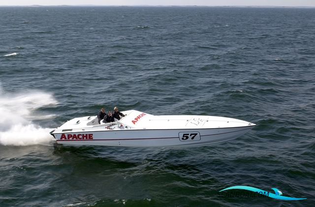 Apache 41 Motorboten 1990, met 2 x 582" V8 Block Dart Big M 4.600 1060hk/st motor, Sweden