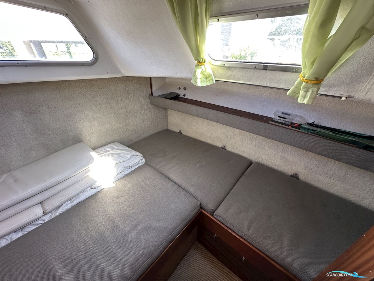 Apollo  32 TT de Luxe AK