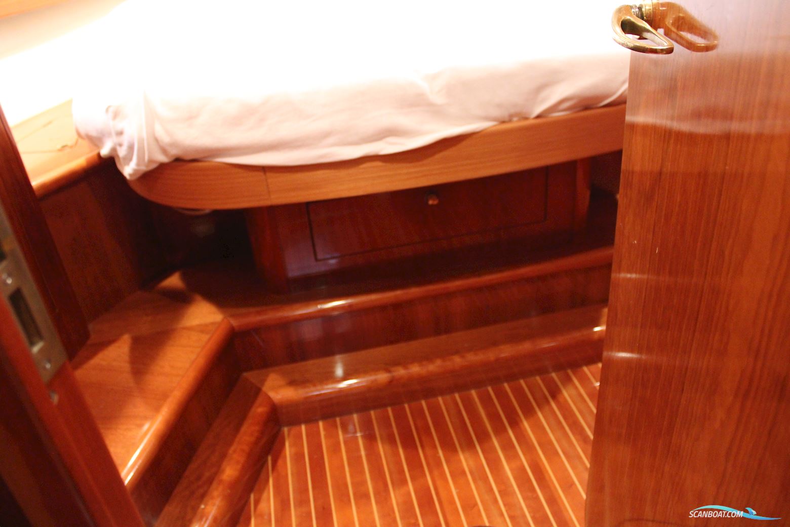 Apreamare 11m semi cabinato