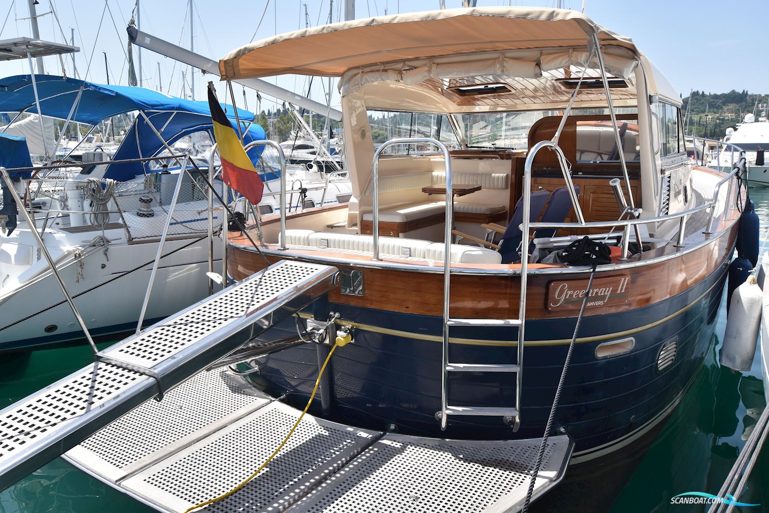 Apreamare 12 CABINATO