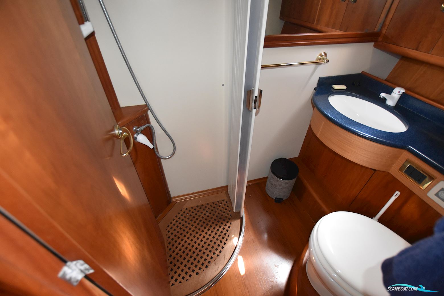 Apreamare 12 CABINATO