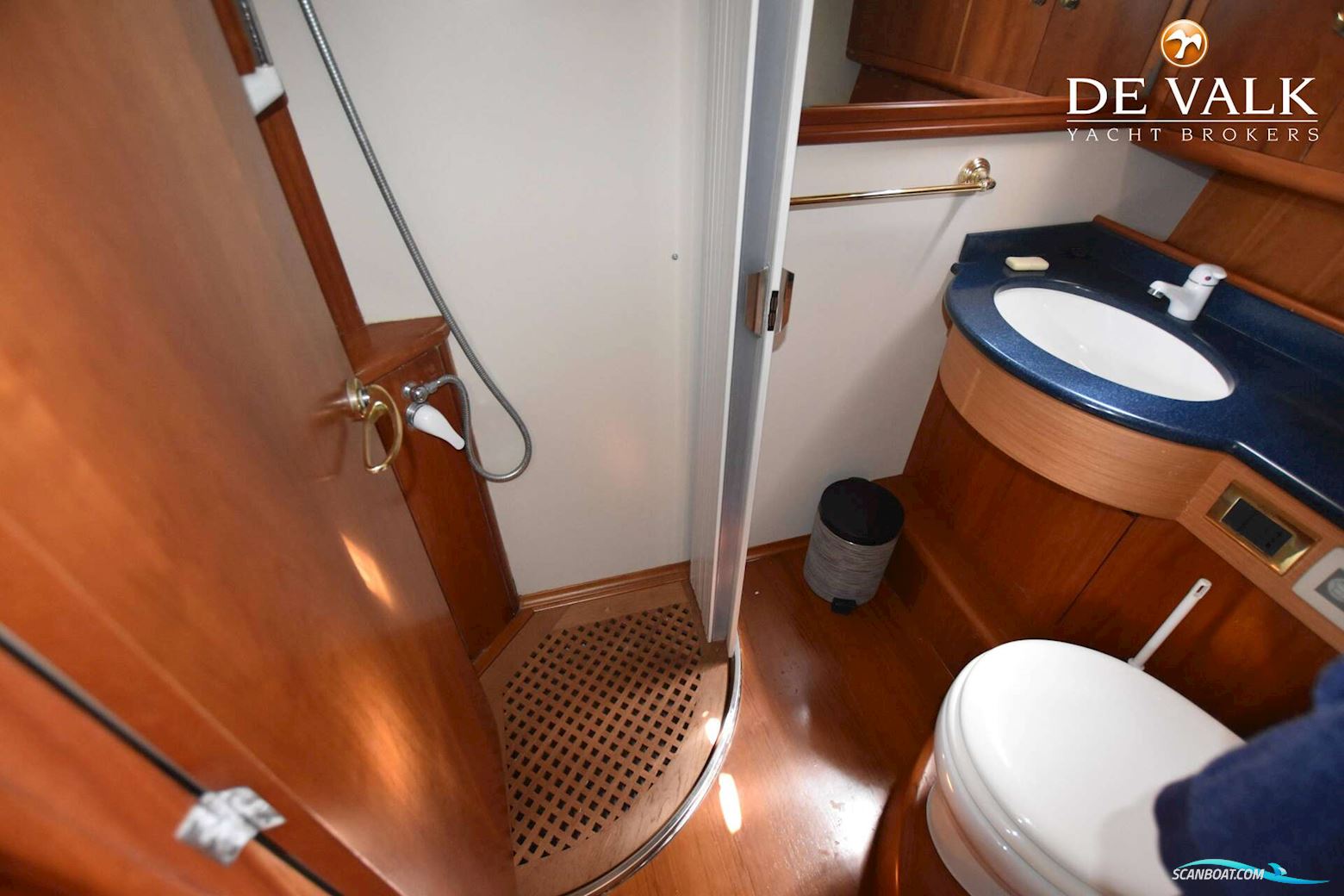 Apreamare 12 Cabinato