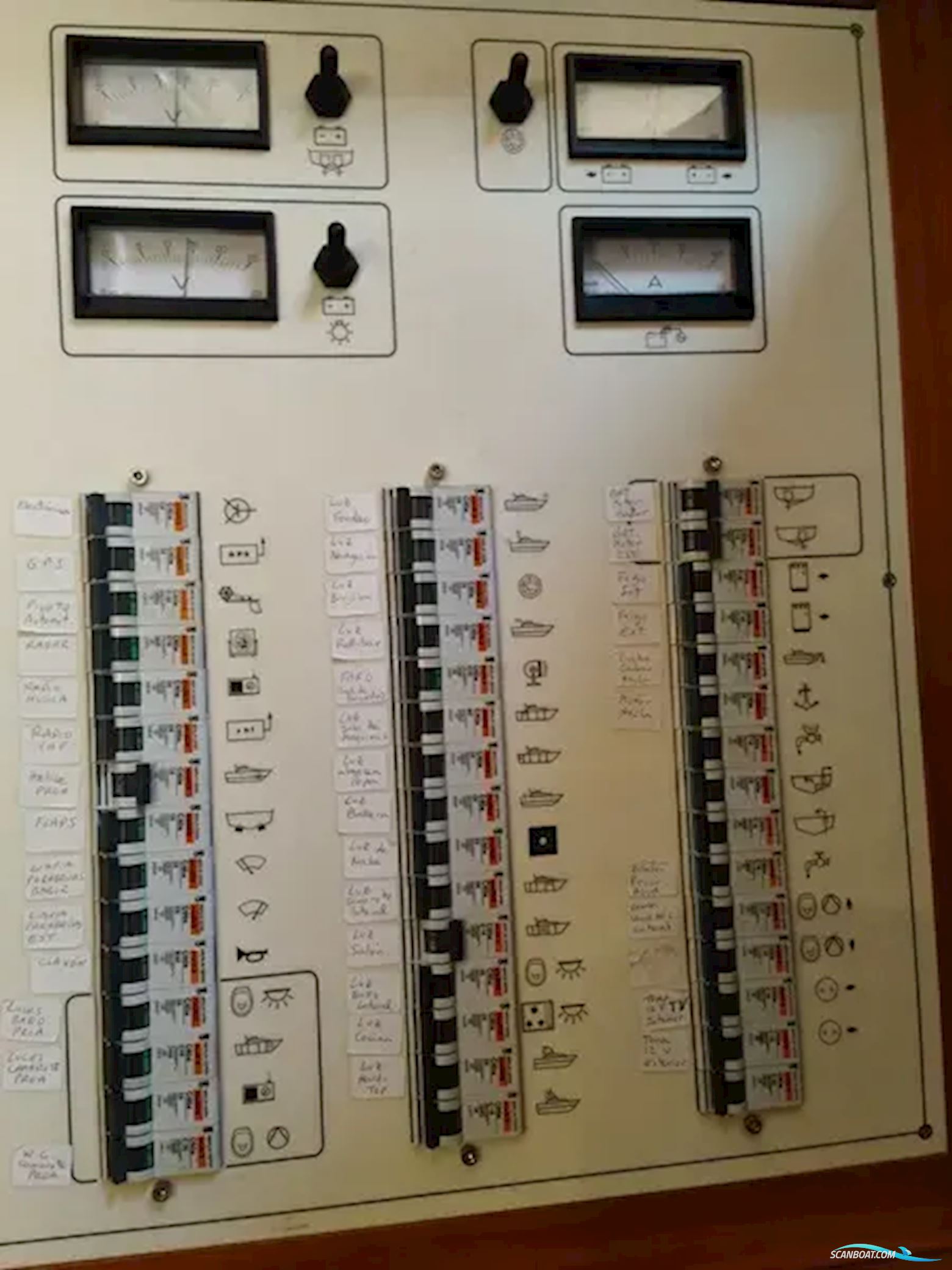 Apreamare 12 Semicabinato