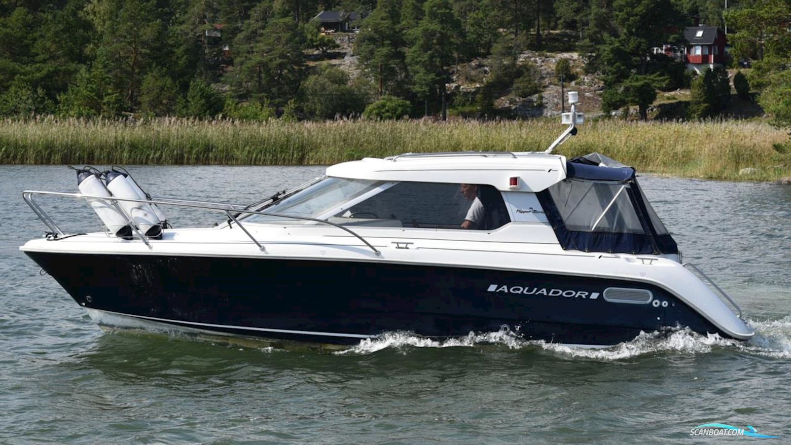 Aquador 22 HT Motorboten 2000, met Mercruiser motor, Sweden