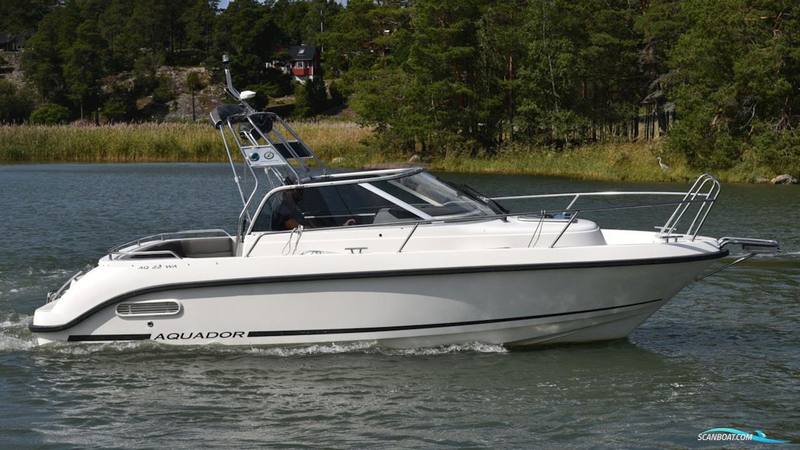 Aquador 22 WA Motorboten 2015, met Mercruiser motor, Sweden