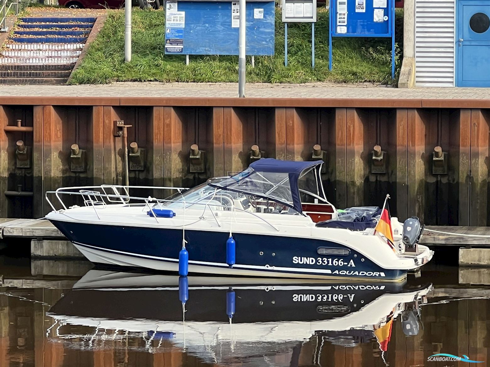 Aquador 23 DC Motorboten 2004, met Volvo Penta 5.0 Gxi motor, Duitsland