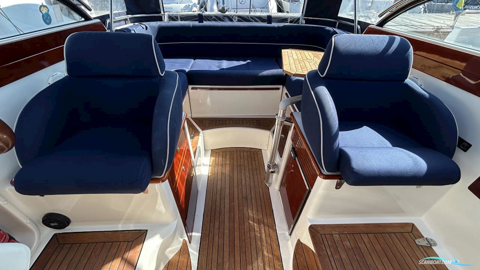 Aquador 23 DC
