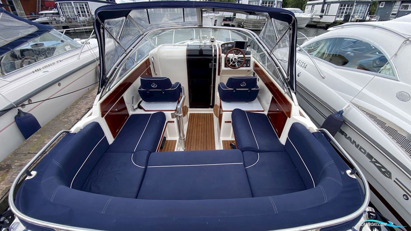 Aquador 23 DC