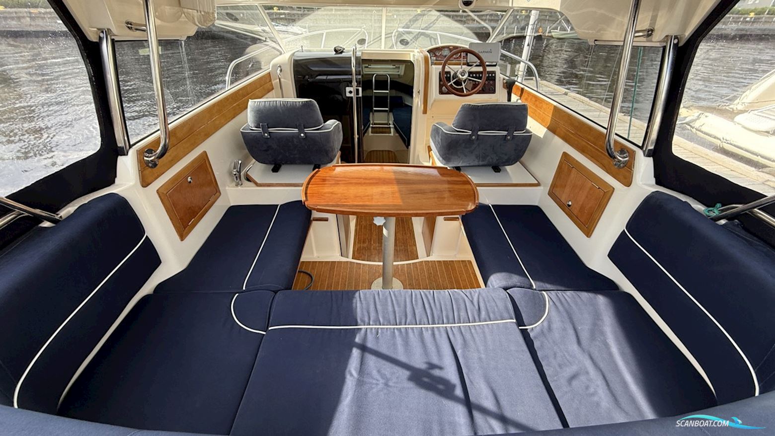 AQUADOR 23 HT