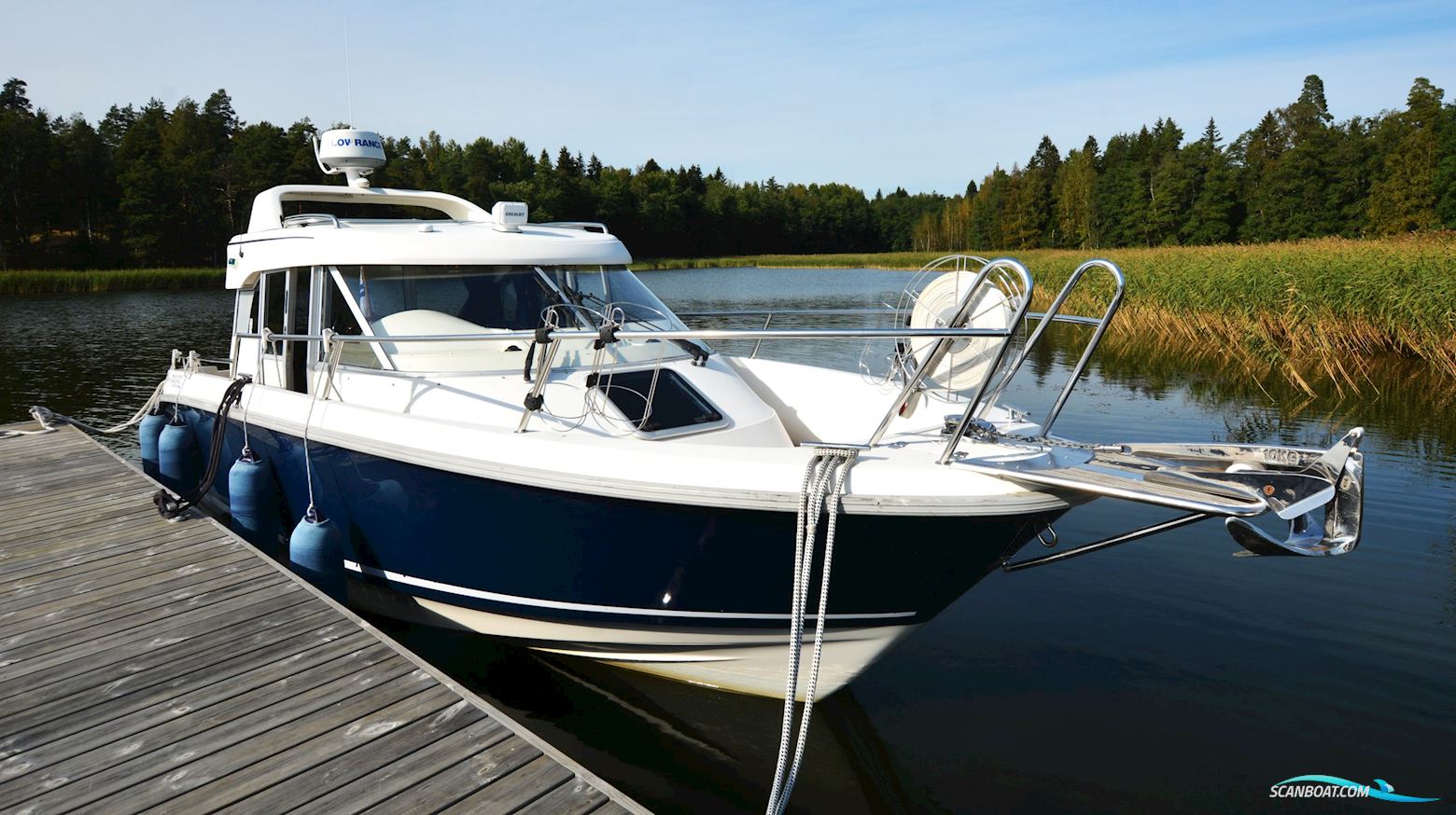 Aquador 25 C Motorboten 2008, met Volvo Penta D4-300 motor, Finland