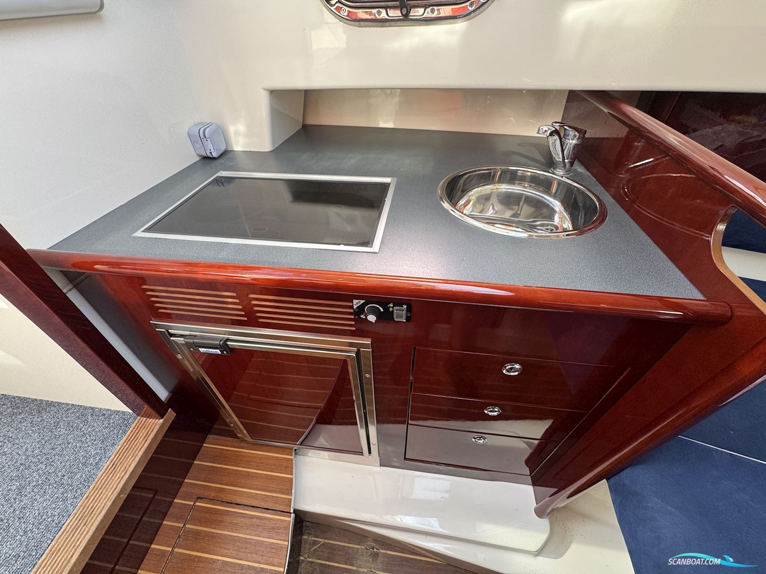 AQUADOR 25 CE