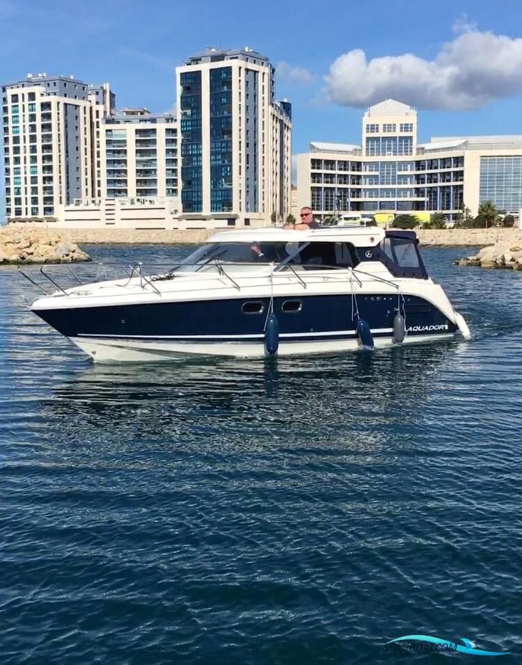Aquador 26 HT Motorboten 2004, met Volvo Penta Kad43DP motor, Gibraltar