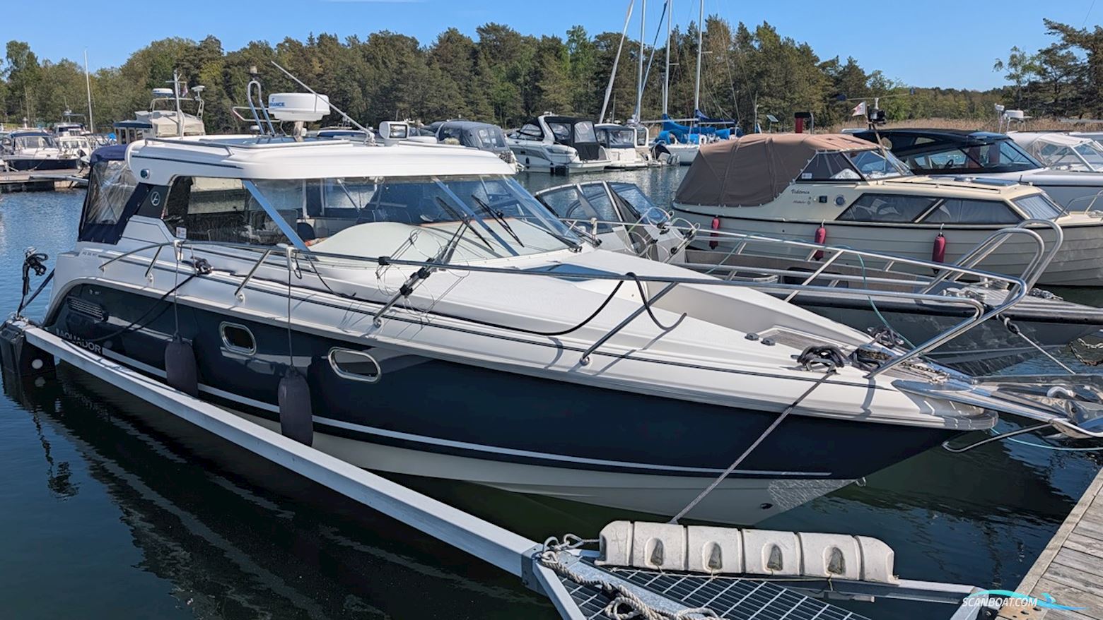 Aquador 26 HT Motorboten 2008, met Mercruiser motor, Sweden