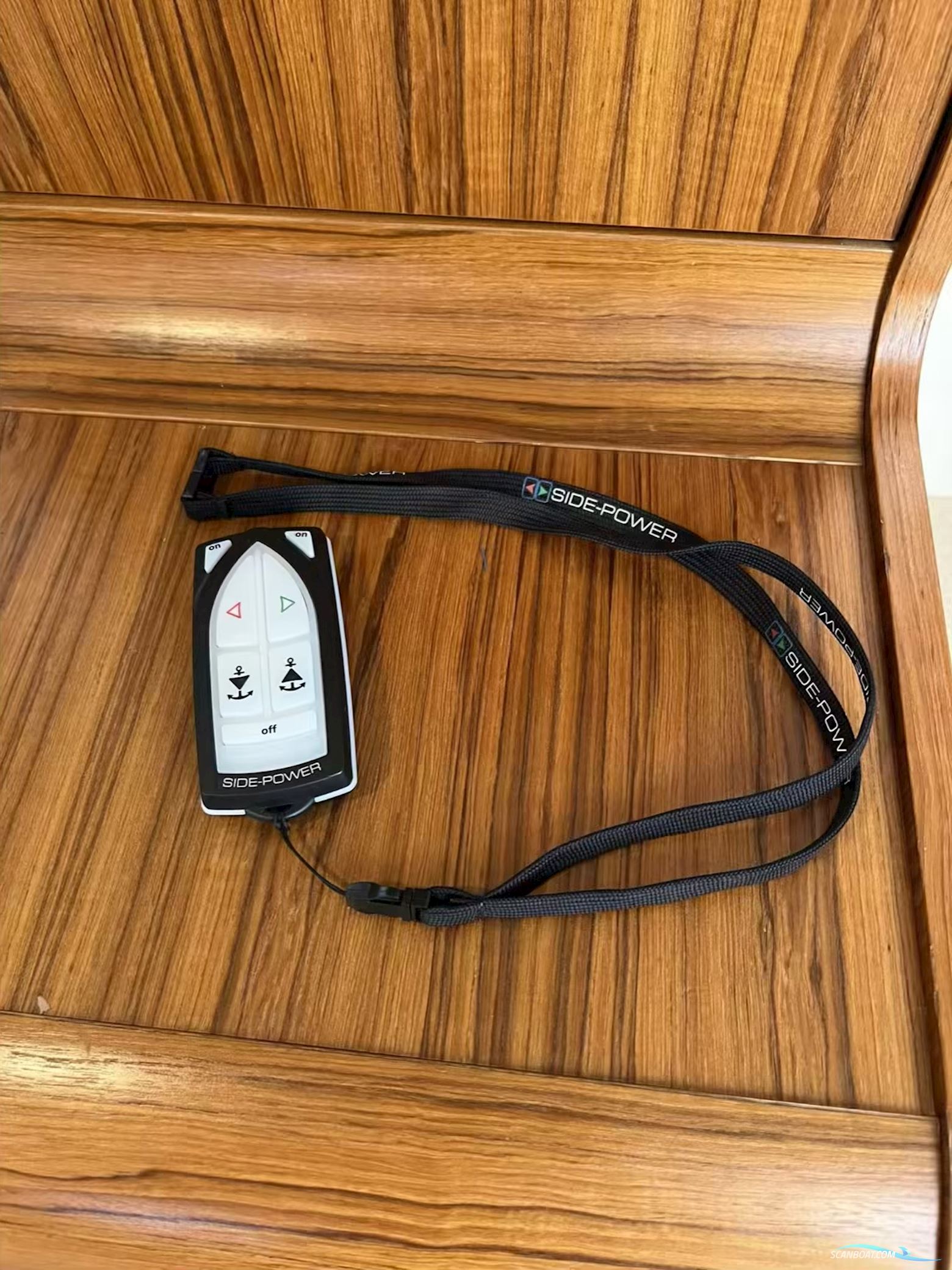 Aquador 27 HT (2020)