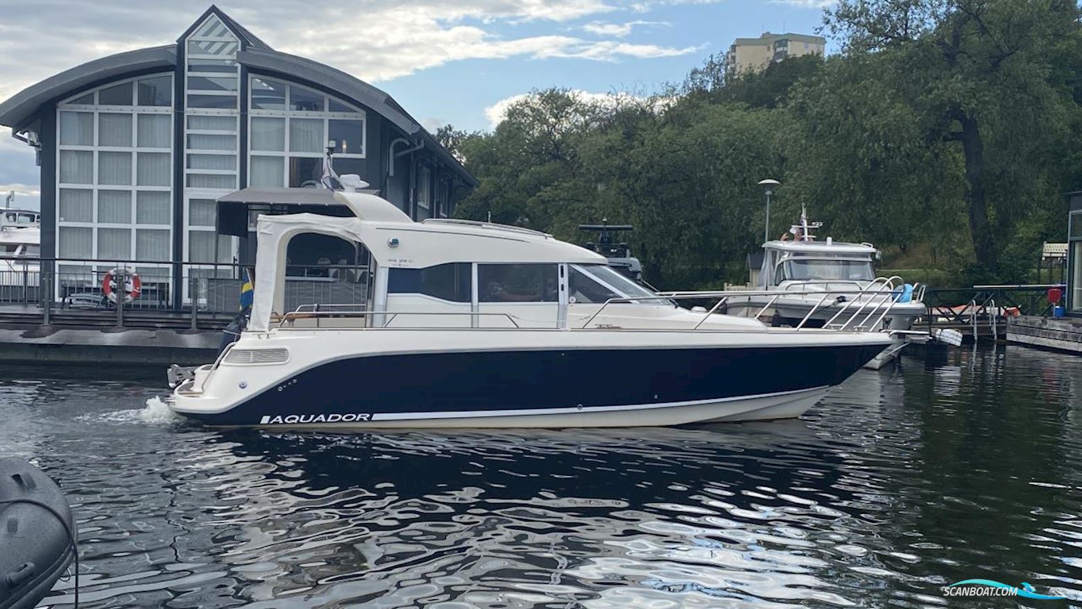 Aquador 28 C Motorboten 2011, met Volvo Penta motor, Sweden