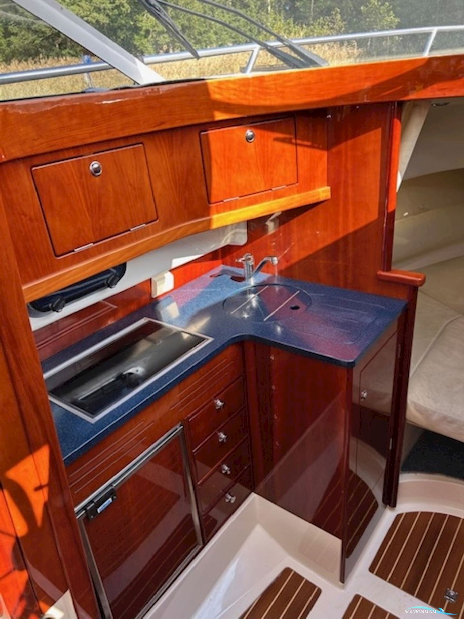 Aquador 28 C