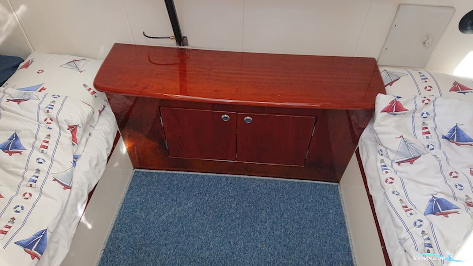 Aquador 28 C