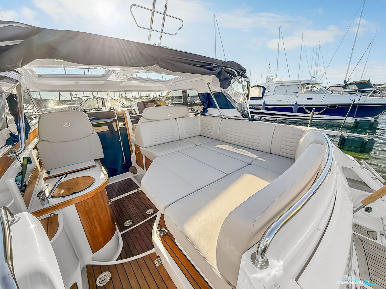 Aquador 28 HT
