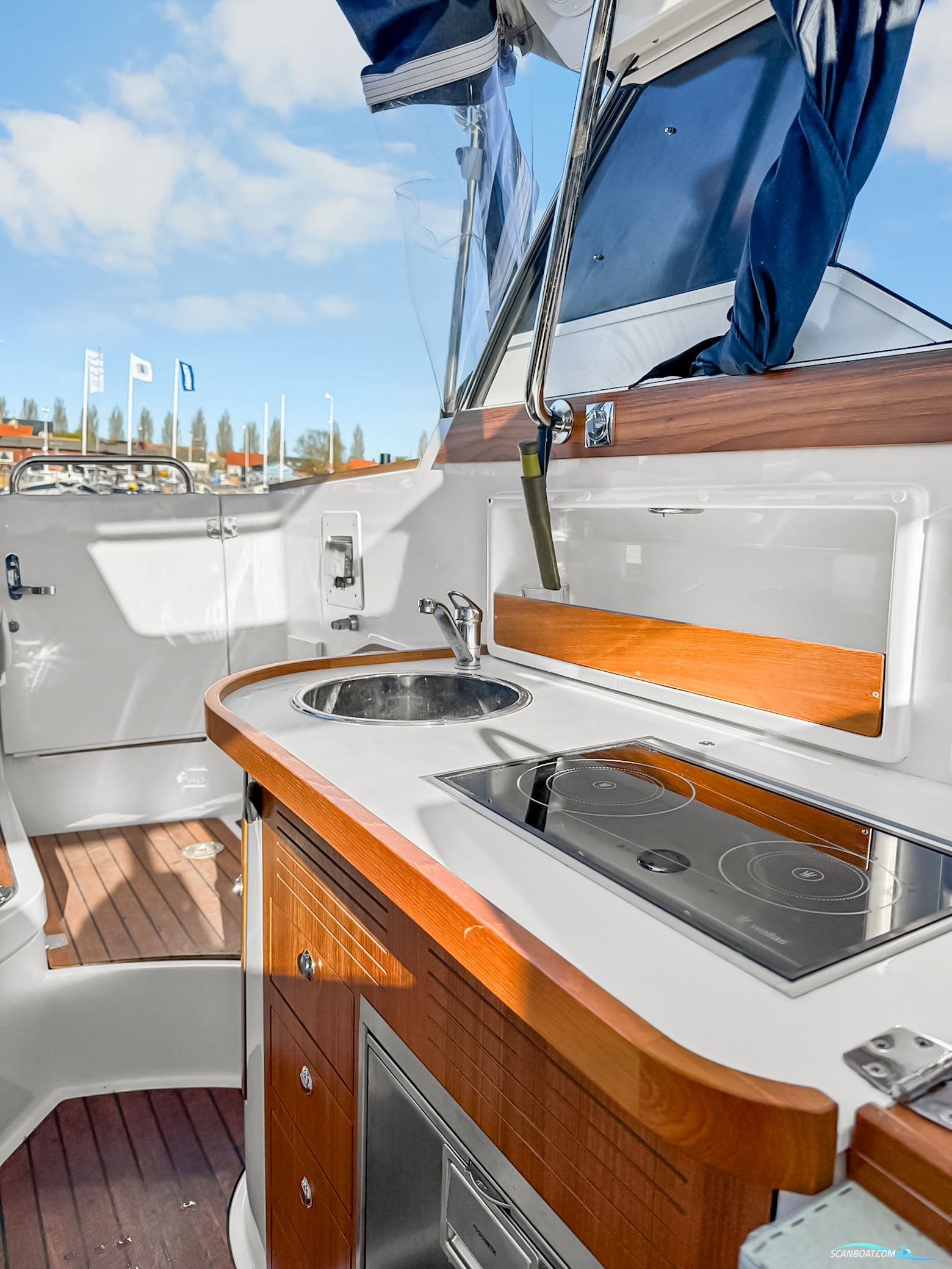 Aquador 28 HT