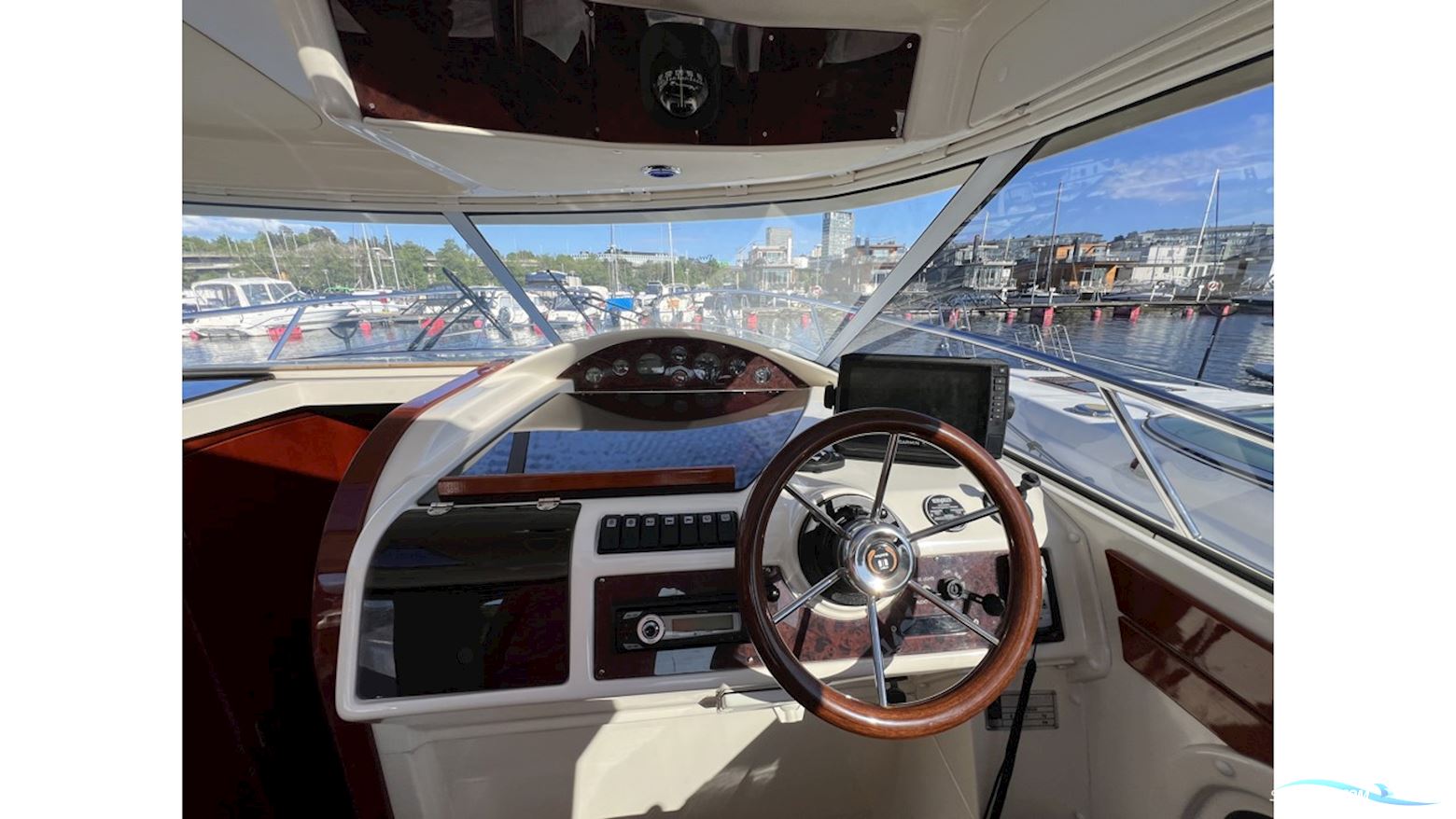 Aquador 28 HT