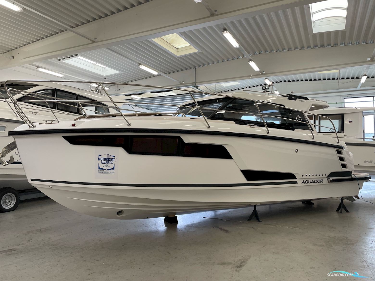 Aquador 300 HT Motorboten 2024, met 2 x Mercury 200 motor, Denemarken