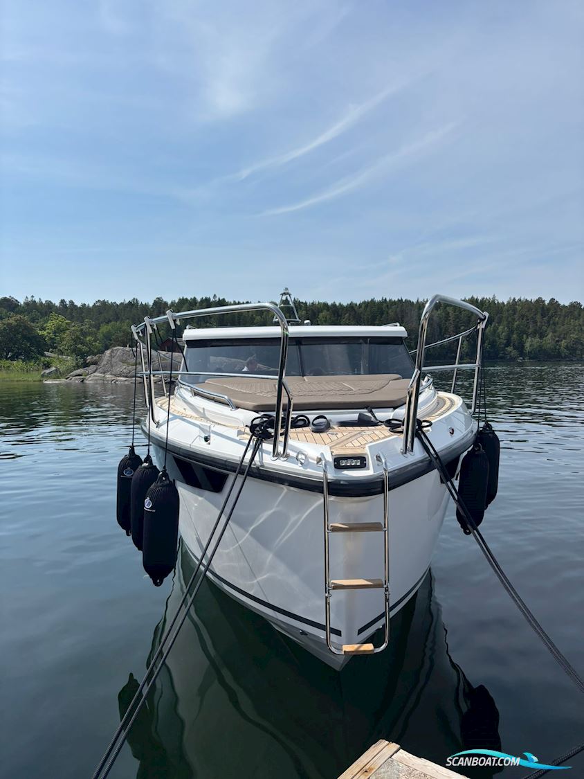 Aquador 300 HT Motorboten 2023, met Yanmar motor, Sweden