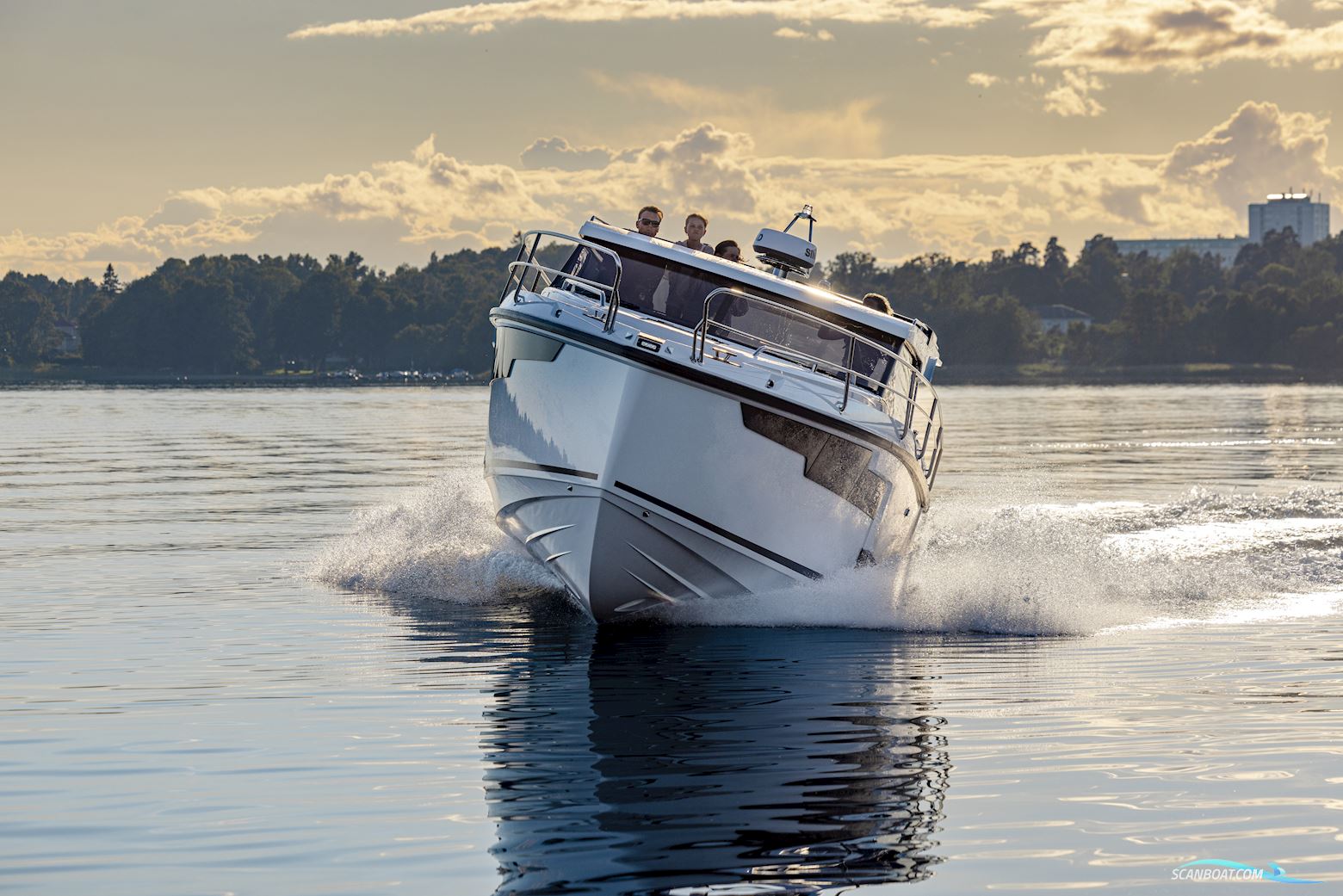 Aquador 300 HT